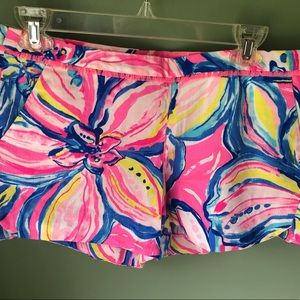 Women’s Lilly Pulitzer 4” Adie Short. Size 8.